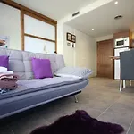 Romantic Loft Apartment Salas de Pallas