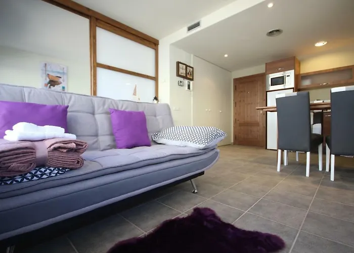 Romantic Loft דירה Salas de Pallas